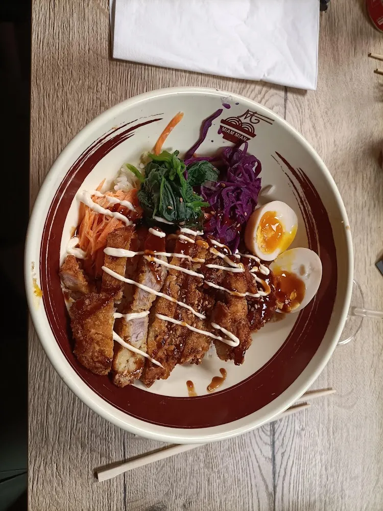 Douburi Torikatsu Poulet Pané